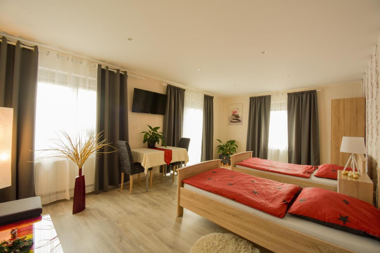 Mainzimmer - Business Apartments Hasloch  Dış mekan fotoğraf