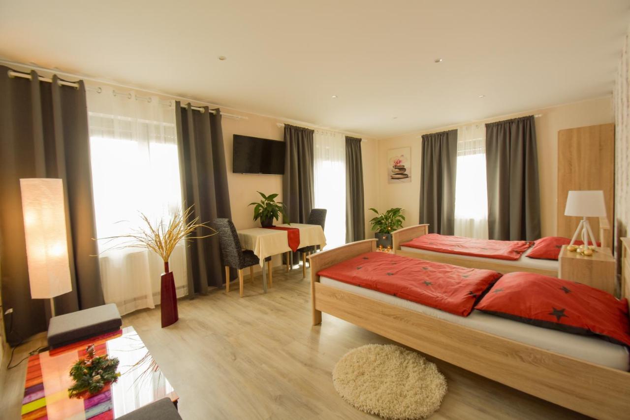 Mainzimmer - Business Apartments Hasloch  Dış mekan fotoğraf