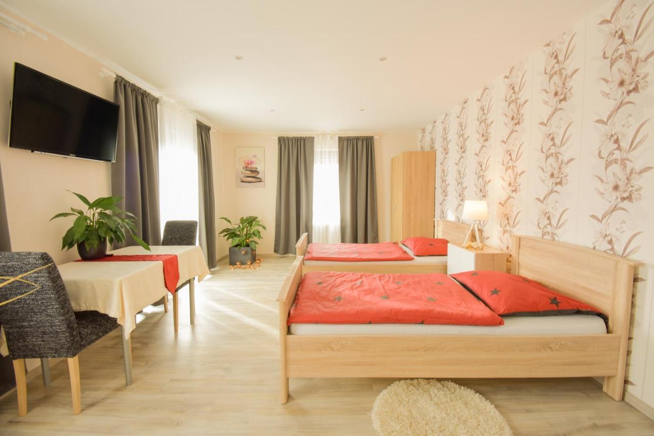 Mainzimmer - Business Apartments Hasloch  Dış mekan fotoğraf