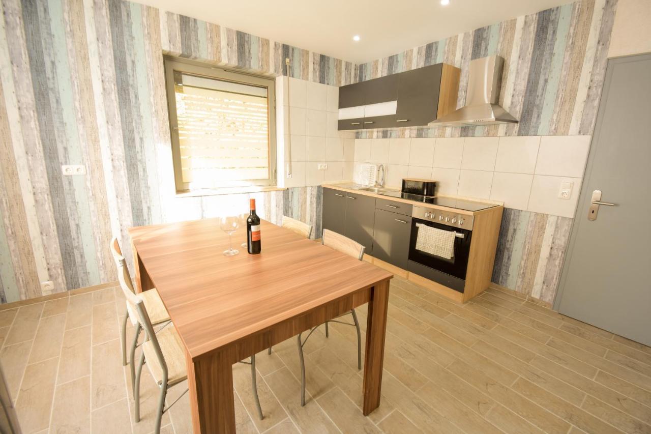 Mainzimmer - Business Apartments Hasloch  Dış mekan fotoğraf