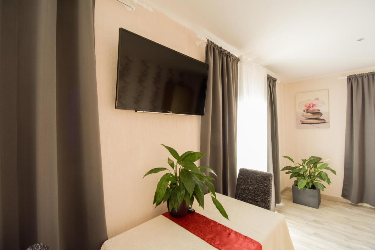 Mainzimmer - Business Apartments Hasloch  Dış mekan fotoğraf