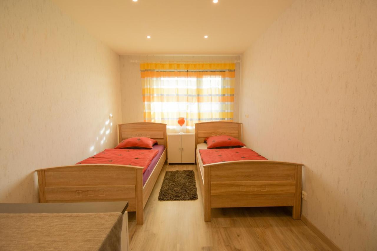 Mainzimmer - Business Apartments Hasloch  Dış mekan fotoğraf