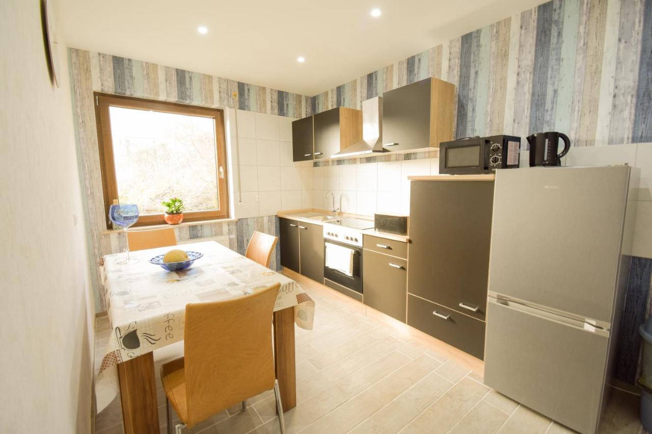 Mainzimmer - Business Apartments Hasloch  Dış mekan fotoğraf